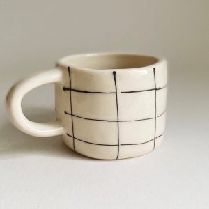 Exquisite Checkered Ceramic Mug A Timeless Treasure for Coffee, Tea, and Matcha Connoisseurs