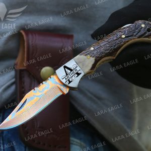 Exquisite Damascus Steel Pocket Knife A Timeless Item for Special Occasions