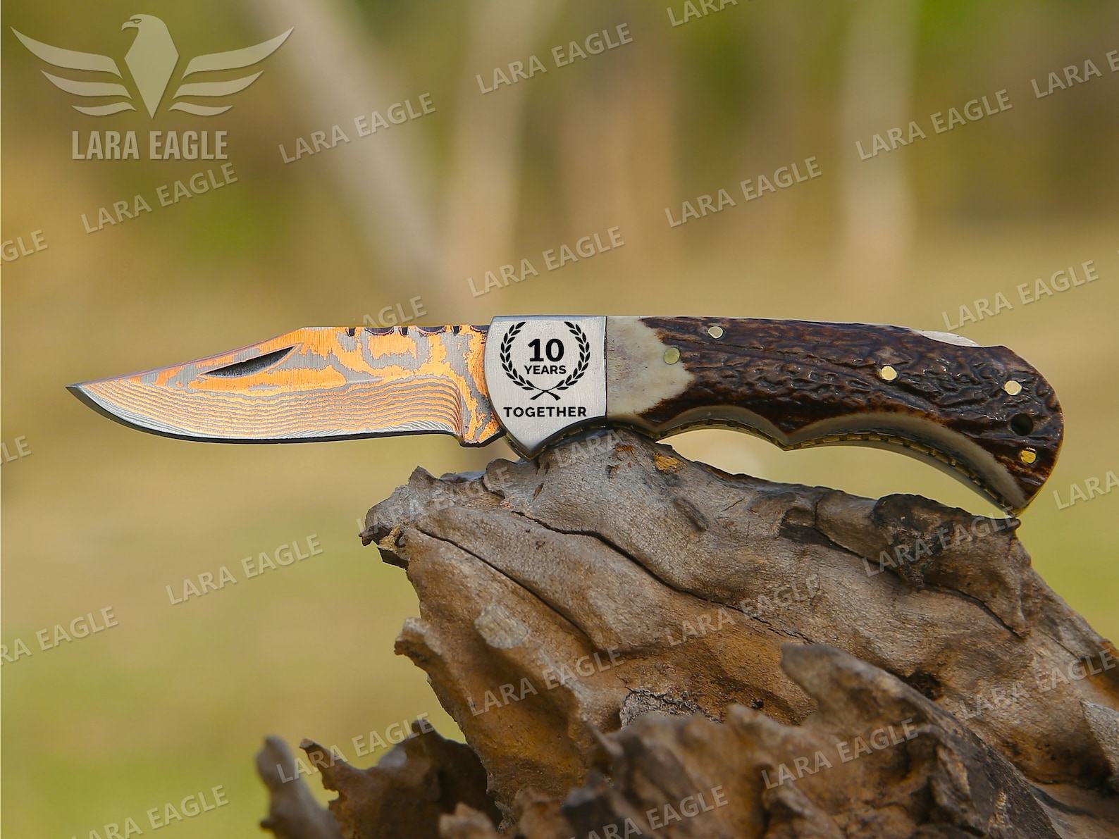 Exquisite Damascus Steel Pocket Knife A Timeless Item for Special Occasions - Image 4