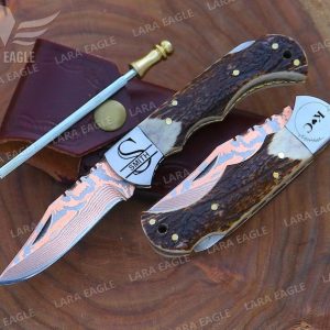 Exquisite Damascus Steel Pocket Knife A Timeless Item for Special Occasions