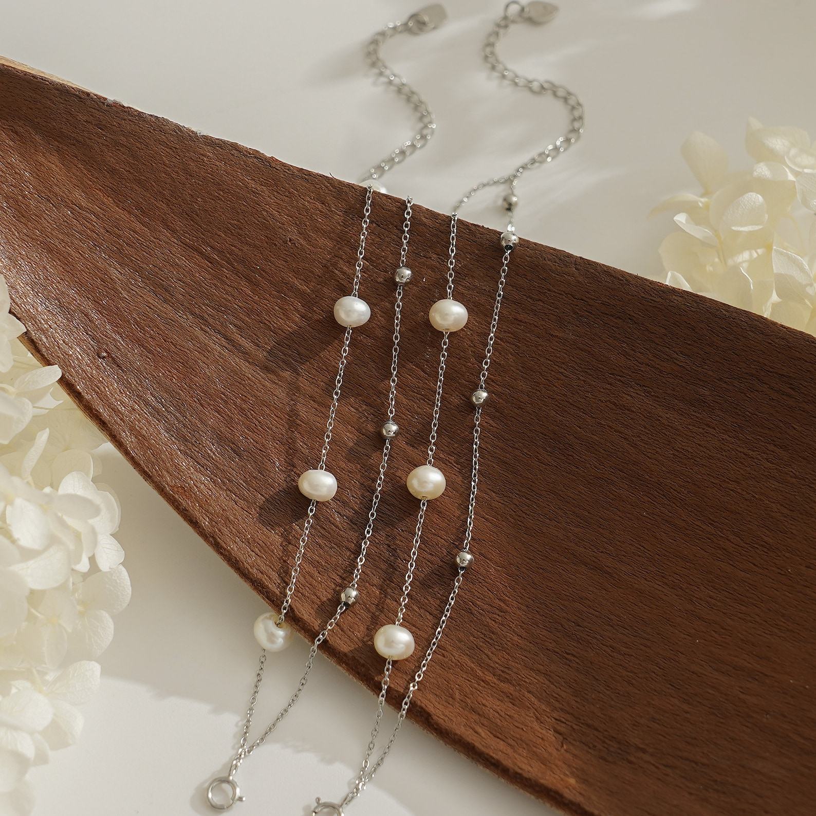 Exquisite Double Chain Pearl Bracelet A Timeless Treasure for Brides, Bridesmaids, and Loved Ones