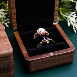 Exquisite Engraved Double Ring Box A Cherished Keepsake for Your Unforgettable Moment