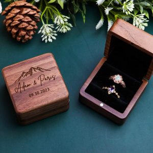Exquisite Engraved Double Ring Box A Cherished Keepsake for Your Unforgettable Moment