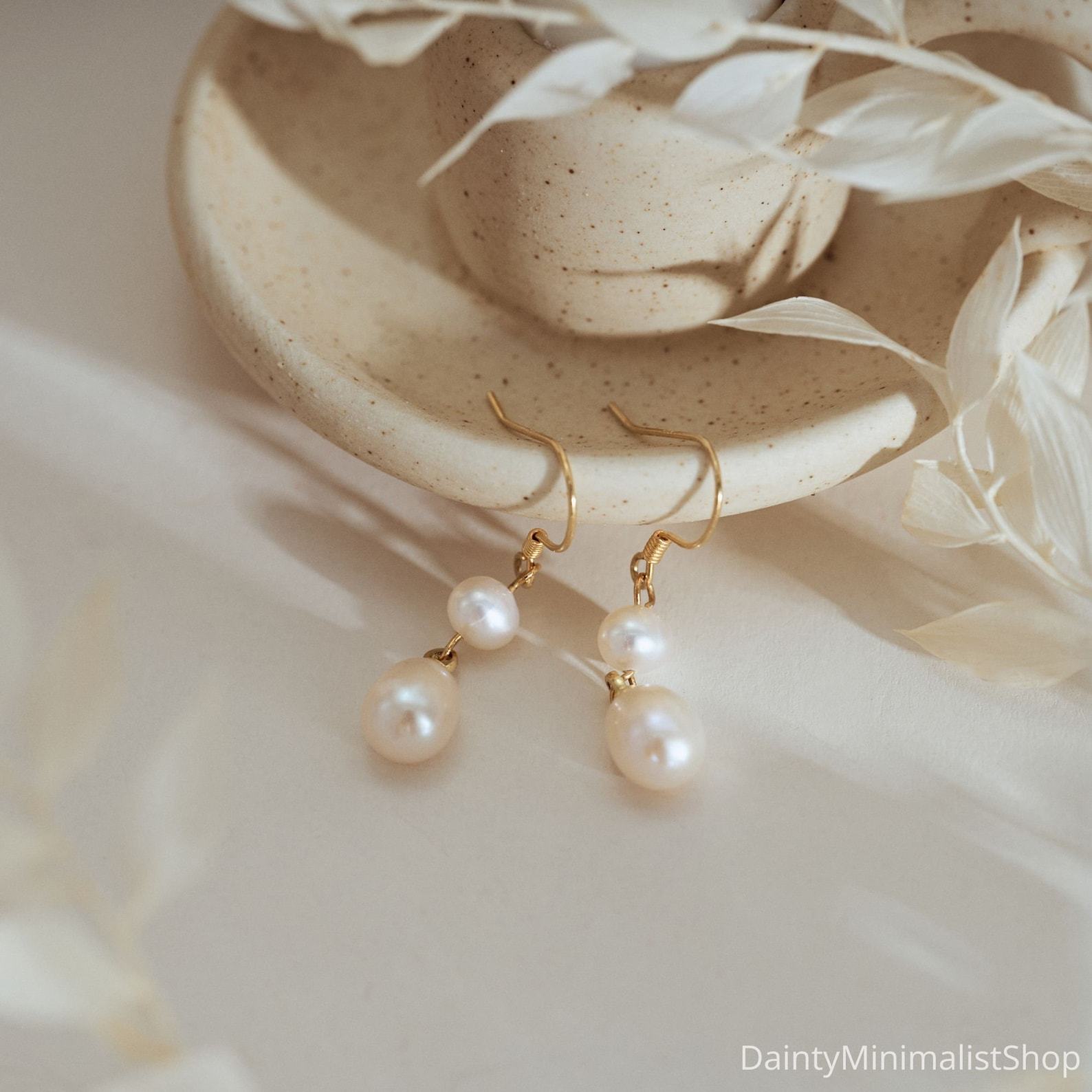 Exquisite Freshwater Pearl Drop Earrings A Timeless Treasure for Brides and Bridesmaids
