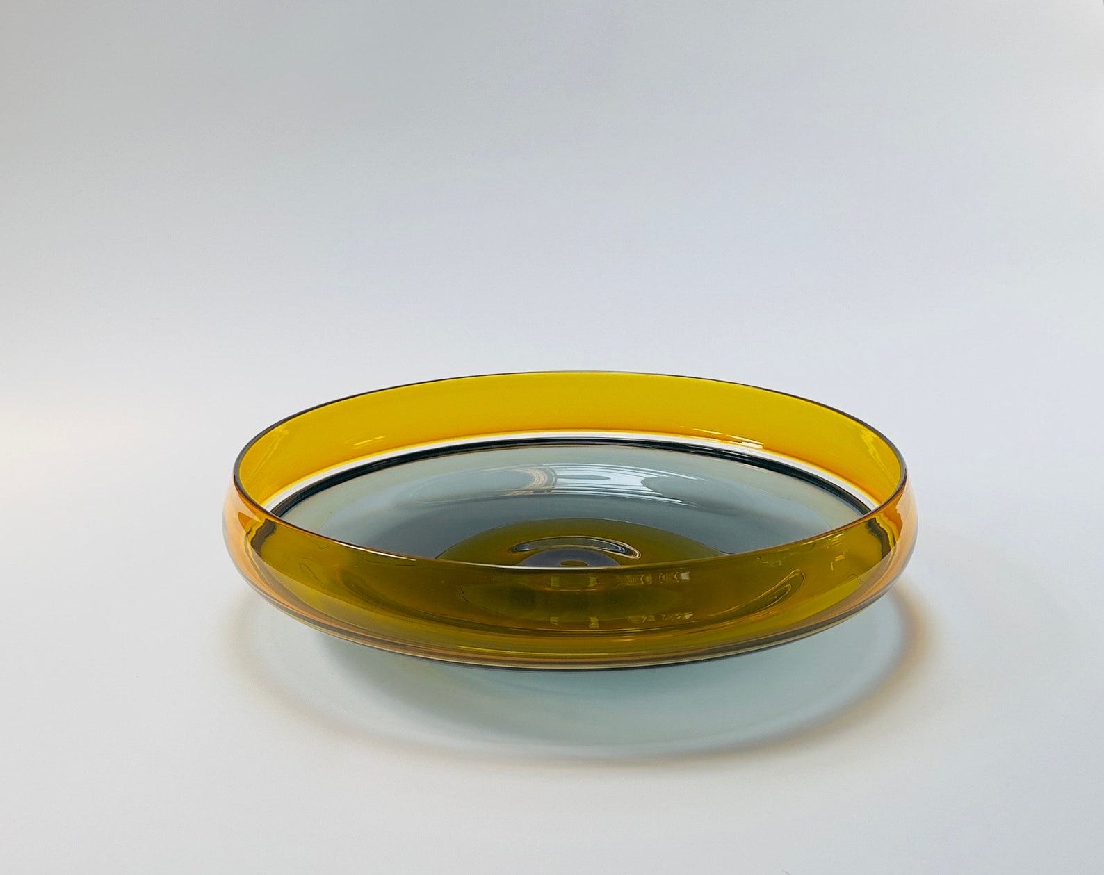 Exquisite Hand Blown Incalmo Glass Bowl A Symphony of Topaz Gold and Grey - Image 4