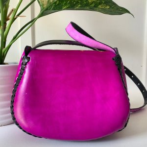 Exquisite Hand-Crafted Mexican Leather Floral Purse A Symphony of Art and Tradition