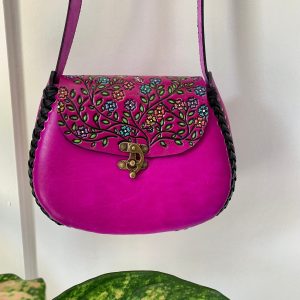 Exquisite Hand-Crafted Mexican Leather Floral Purse A Symphony of Art and Tradition
