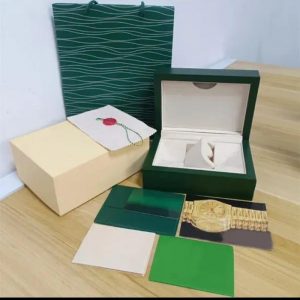 Exquisite Handcrafted Emerald Watch Sanctuary Protect Your Timepieces in Style