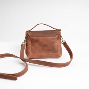 Exquisite Handmade Leather Crossbody Bag A Timeless Accessory for the Modern Woman