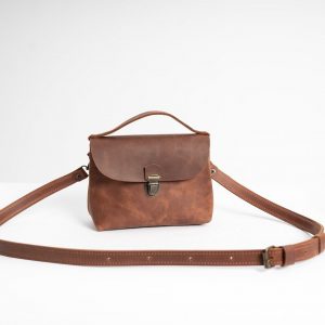 Exquisite Handmade Leather Crossbody Bag A Timeless Accessory for the Modern Woman