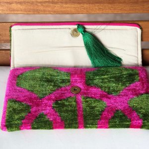 Exquisite Ikat Velvet Clutch A Symphony of Colors for Evening Elegance