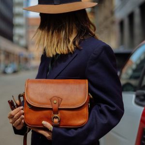 Exquisite Italian Leather Crossbody Handcrafted Elegance for the Modern Woman