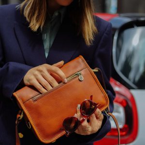 Exquisite Italian Leather Crossbody Handcrafted Elegance for the Modern Woman