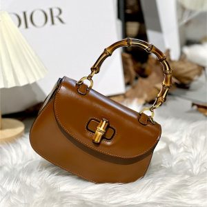 Exquisite Leather Bamboo Joint Handbag A Timeless Accessory for Every Occasion