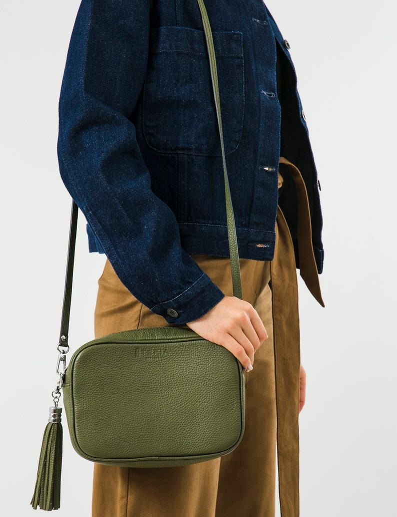 Exquisite Leather Crossbody Bag A Timeless Valentine’s Day Item for Her