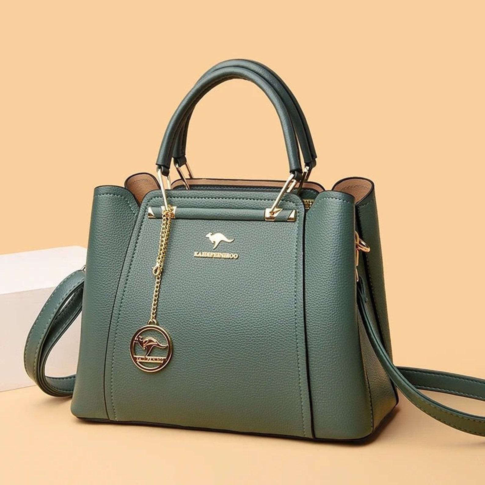 Exquisite Leather Handbag Elevate Your Style with Timeless Elegance