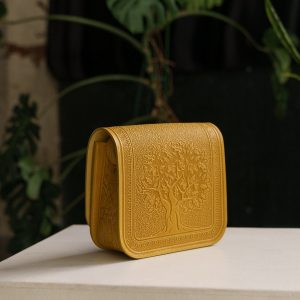 Exquisite Leather Shoulder Bag A Timeless Masterpiece for the Modern Woman