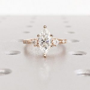 Exquisite Marquise Lab-Grown Diamond Engagement Ring A Promise of Enduring Love