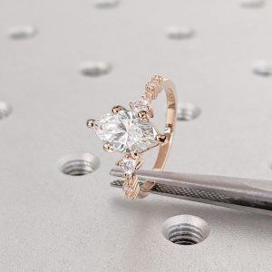 Exquisite Marquise Moissanite Engagement Ring A Timeless Symbol of Love