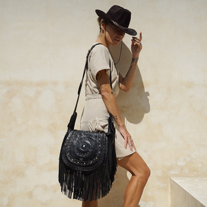 Exquisite Tooled Leather Boho Crossbody Purse A Western-Inspired Festival Essential