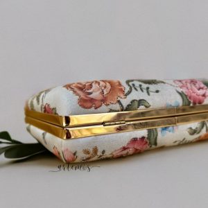 Exquisite Vintage Floral Ethnic Box Bag A Timeless Accessory for Special Occasions