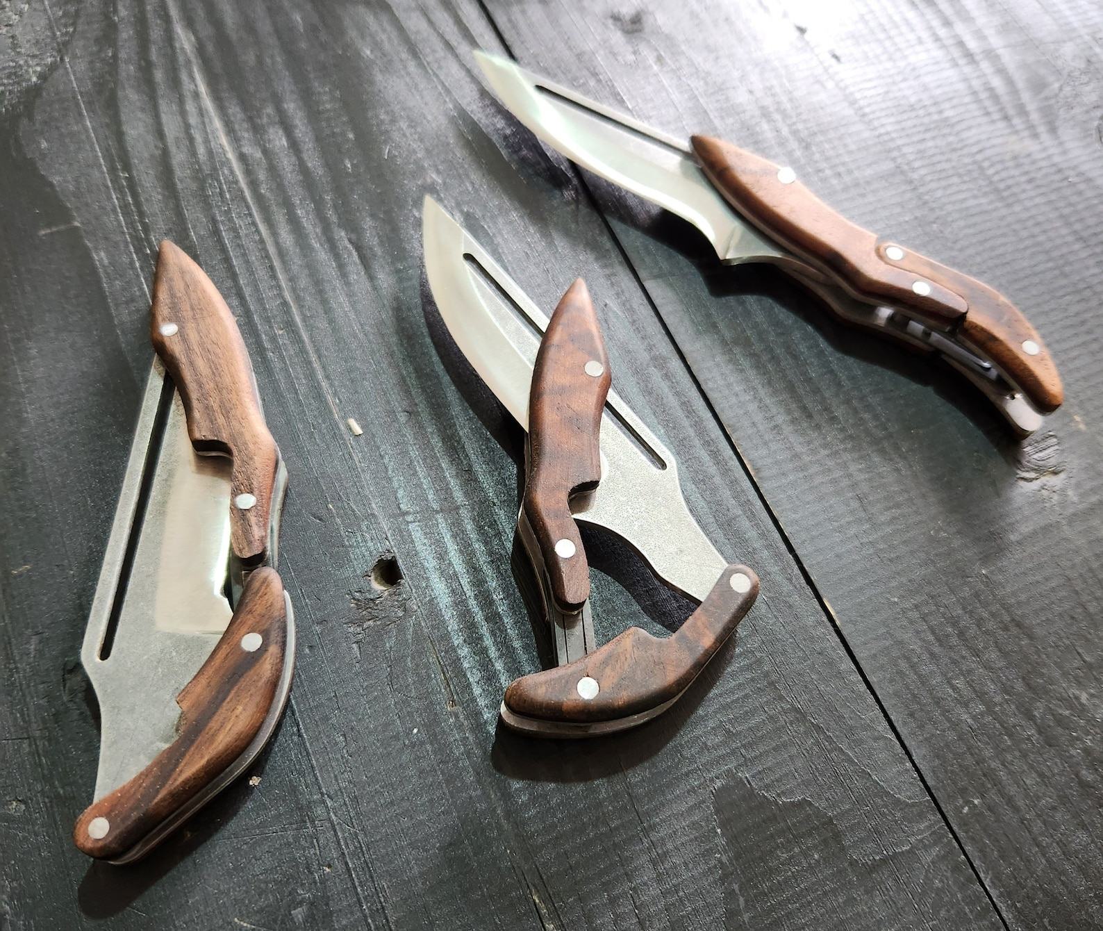 Exquisite Walnut Wood Pocket Knife A Timeless Item for Unforgettable Occasions - Image 5