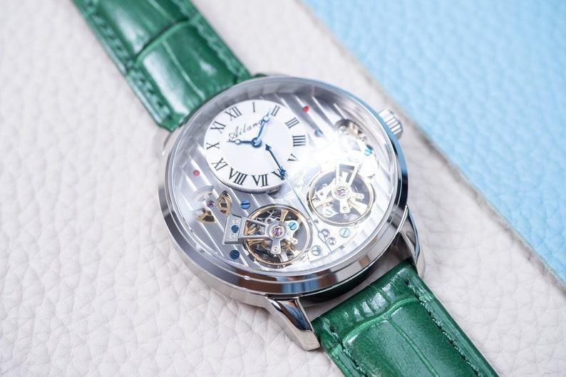Exquisitely Engraved Automatic Timepiece A Timeless Masterpiece for Unforgettable Moments