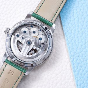 Exquisitely Engraved Automatic Timepiece A Timeless Masterpiece for Unforgettable Moments