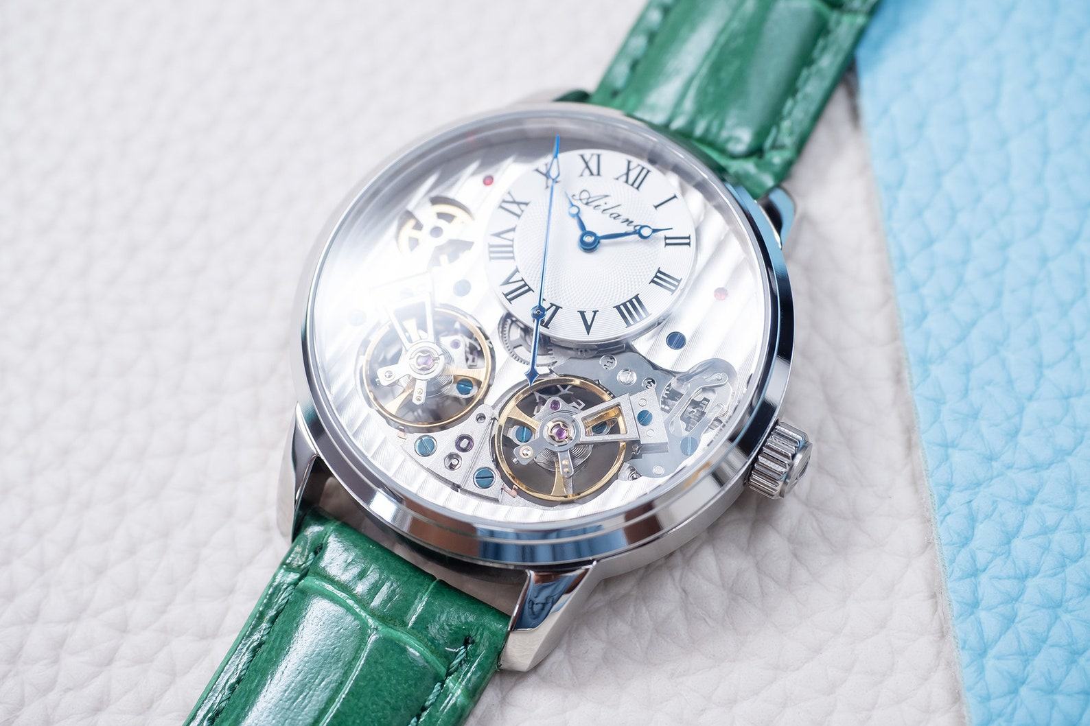 Exquisitely Engraved Automatic Timepiece A Timeless Masterpiece for Unforgettable Moments - Image 6