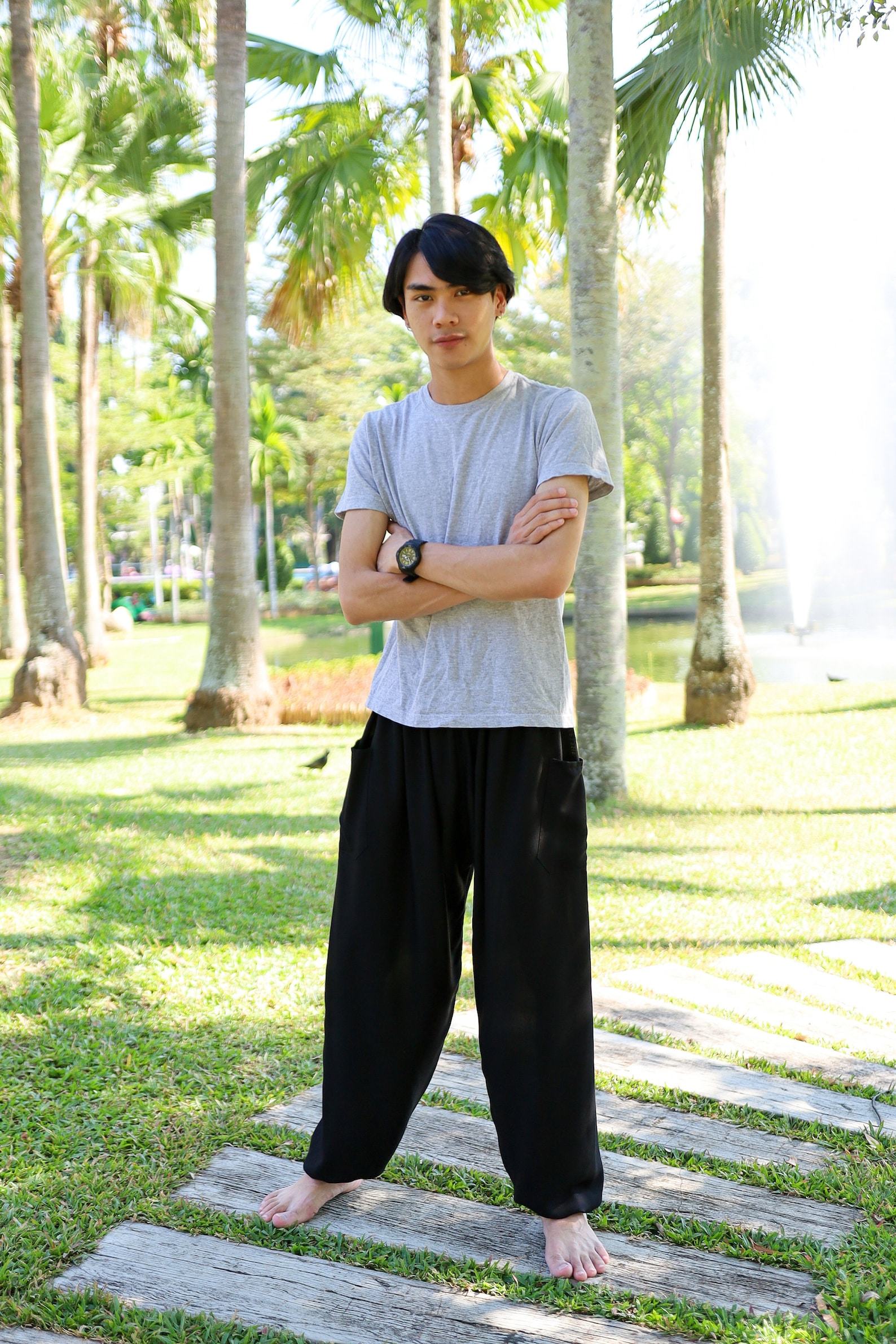 Flowy Black Harem Pants Versatile Comfort for Yoga, Dance, and Beyond - Image 2