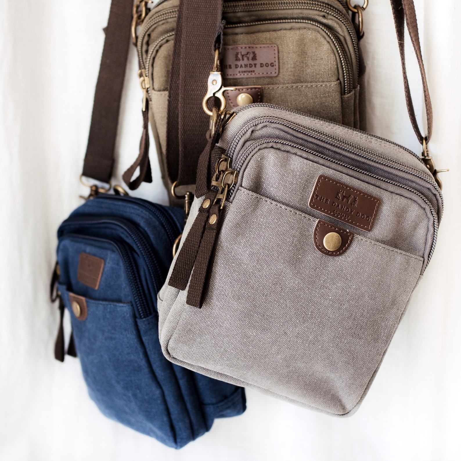Foragers Canvas Bag Durable and Eco-Friendly Companion for Nature Enthusiasts