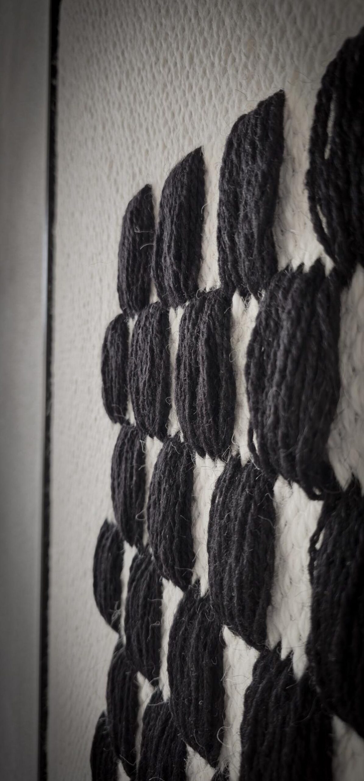 Framed Wool Tapestry Elegant Boho Wall Art – Handwoven Black & Natural Minimalist Decor