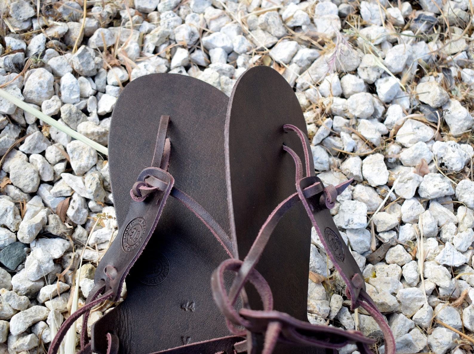 Genuine Leather Barefoot Huarache Sandals Experience Freedom and Comfort - Image 5