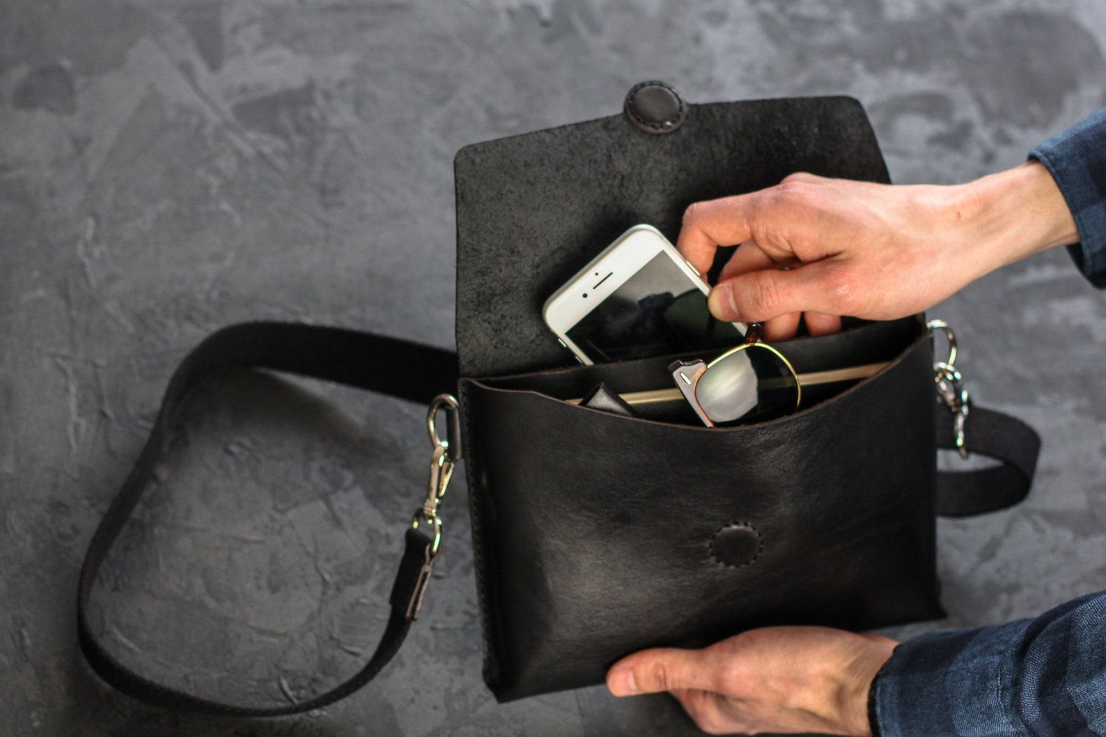 Genuine Leather Crossbody Bag The Ultimate Accessory for Modern Men - Image 5