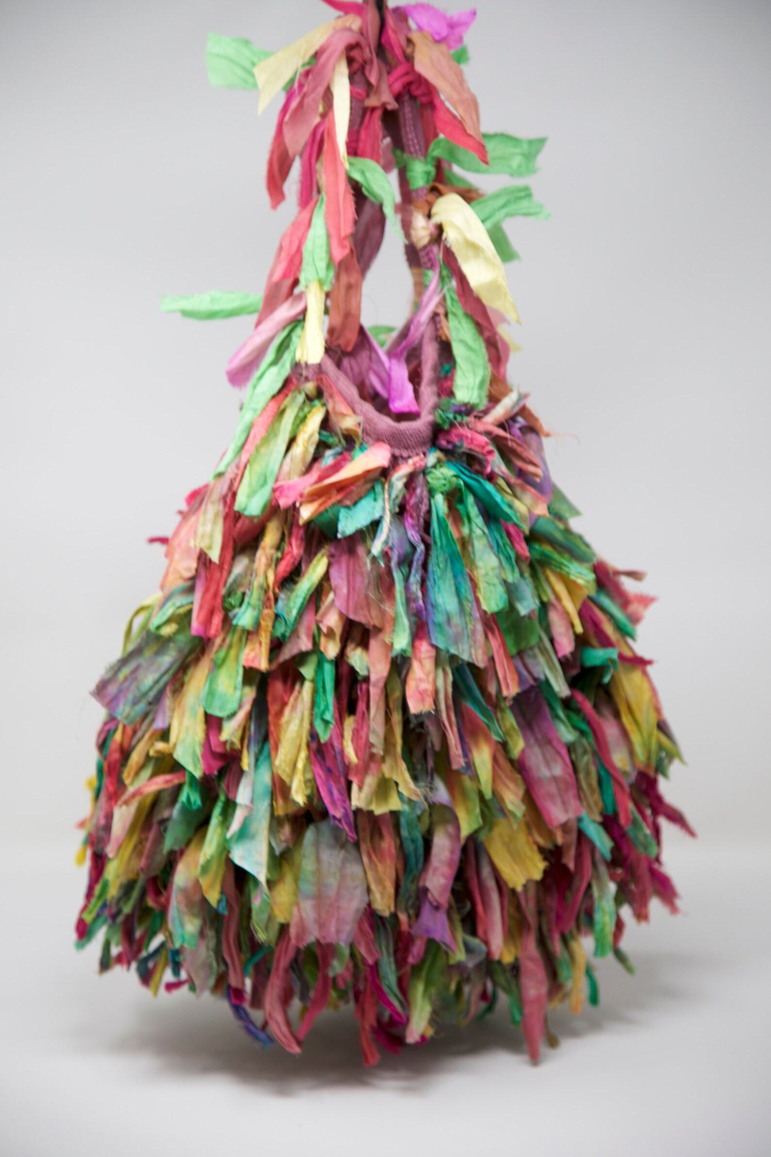 GG Bag The Epitome of Sophisticated Style and Unparalleled Craftsmanship - Image 2