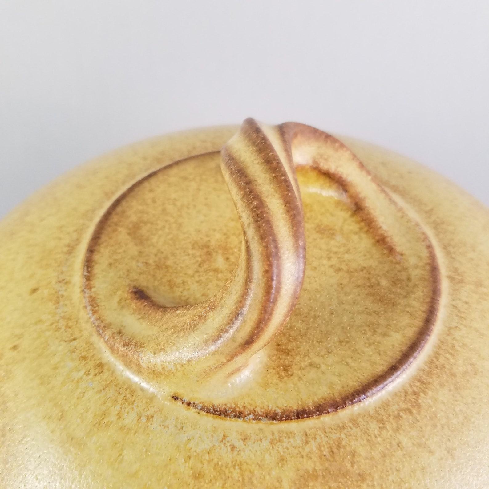 Golden Crust Artisan Bread Baker Elevate Your Home Baking with Vibrant Yellow Salt