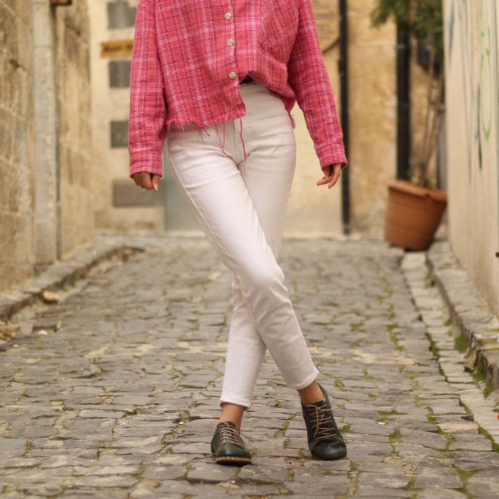 Grounding Barefoot Sneakers Toledo Green – Handmade Green Leather for Women