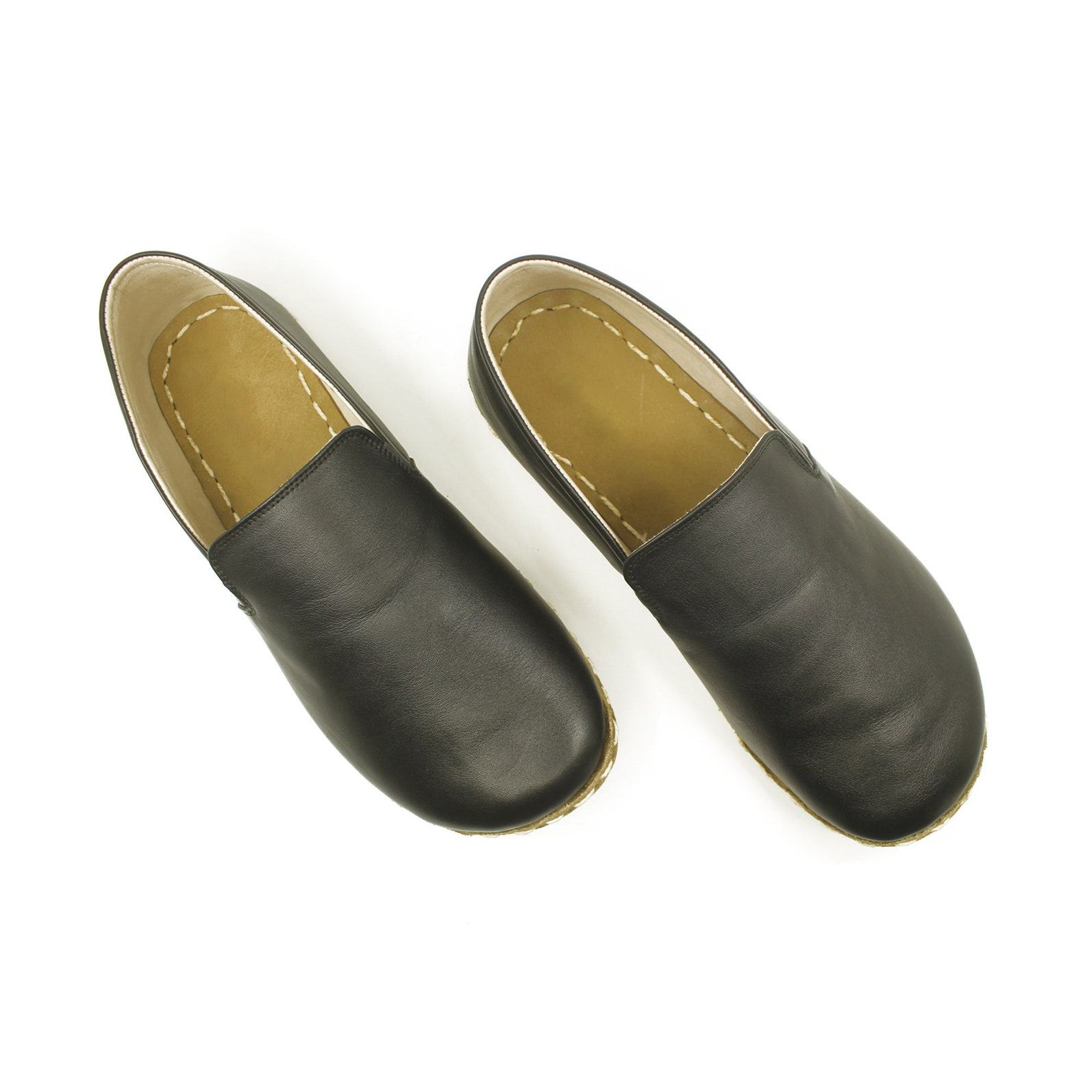 Grounding Minimalist Handmade Flat Shoes Experience the Earth’s Energy in Black Leather