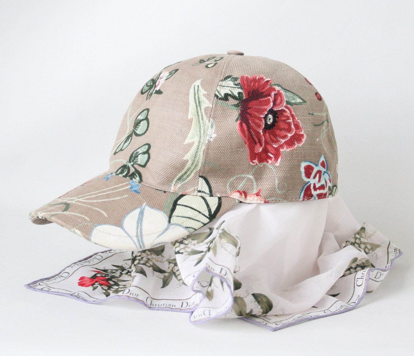 GUCCI Cap with Vibrant Floral Print Elevate Your Style with Nature’s Canvas - Image 3