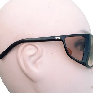 Gucci GG 2466/S Sunglasses Vintage 90s Rarity with Side Shields and Brown Gradient Lenses