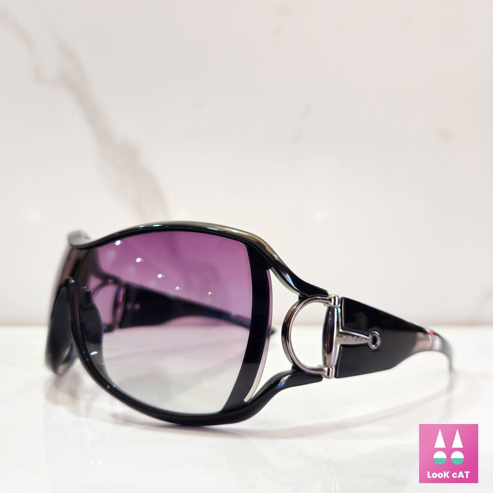 Gucci GG 2918 Iconic Vintage Sunglasses for a Timeless Look