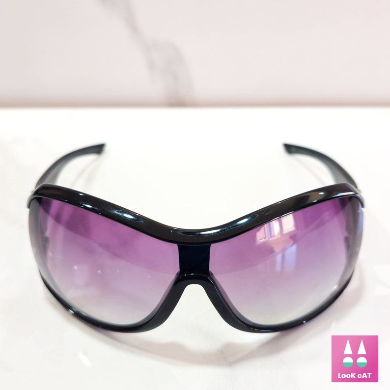 Gucci GG 2918 Iconic Vintage Sunglasses for a Timeless Look