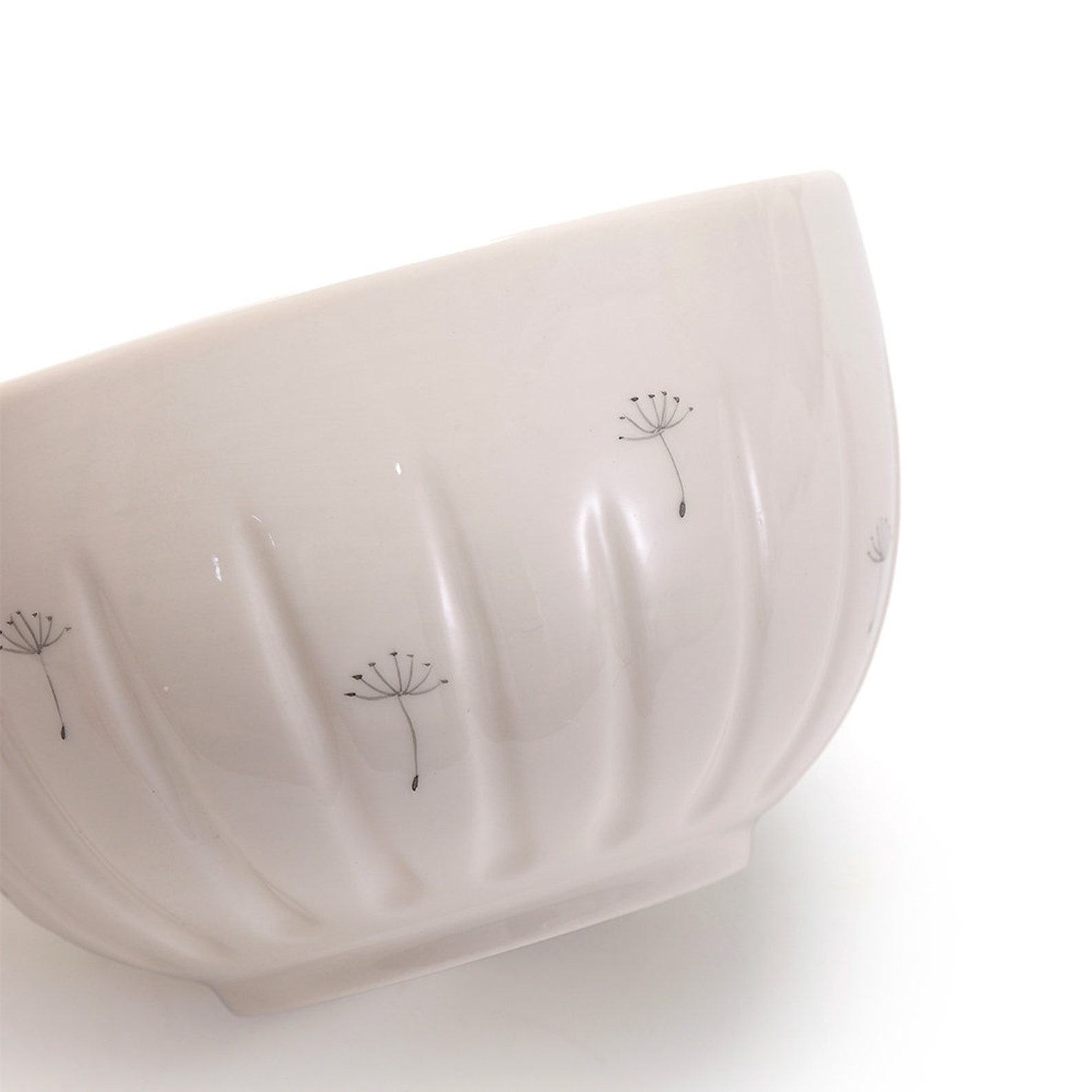 Handcrafted Dandelion Matcha Bowl Set Experience the Art of Japanese Tea Ceremony