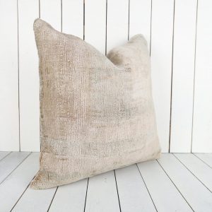 Handcrafted Ethnic Kilim Pillow Vibrant Turkish Home Decor for a Bohemian Touch