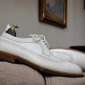 Handcrafted White Leather Wingtip Brogues – Stylish Formal Dress Shoes
