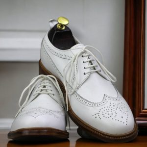 Handcrafted White Leather Wingtip Brogues – Stylish Formal Dress Shoes