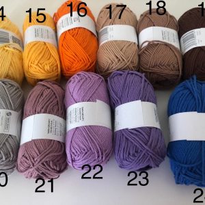 Handmade Daisy Crocheted Coasters Brighten Your Home with 95% Cotton Charm