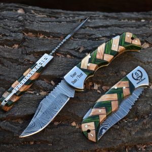 Handmade Damascus Pocket Knife A Timeless Item for Special Occasions