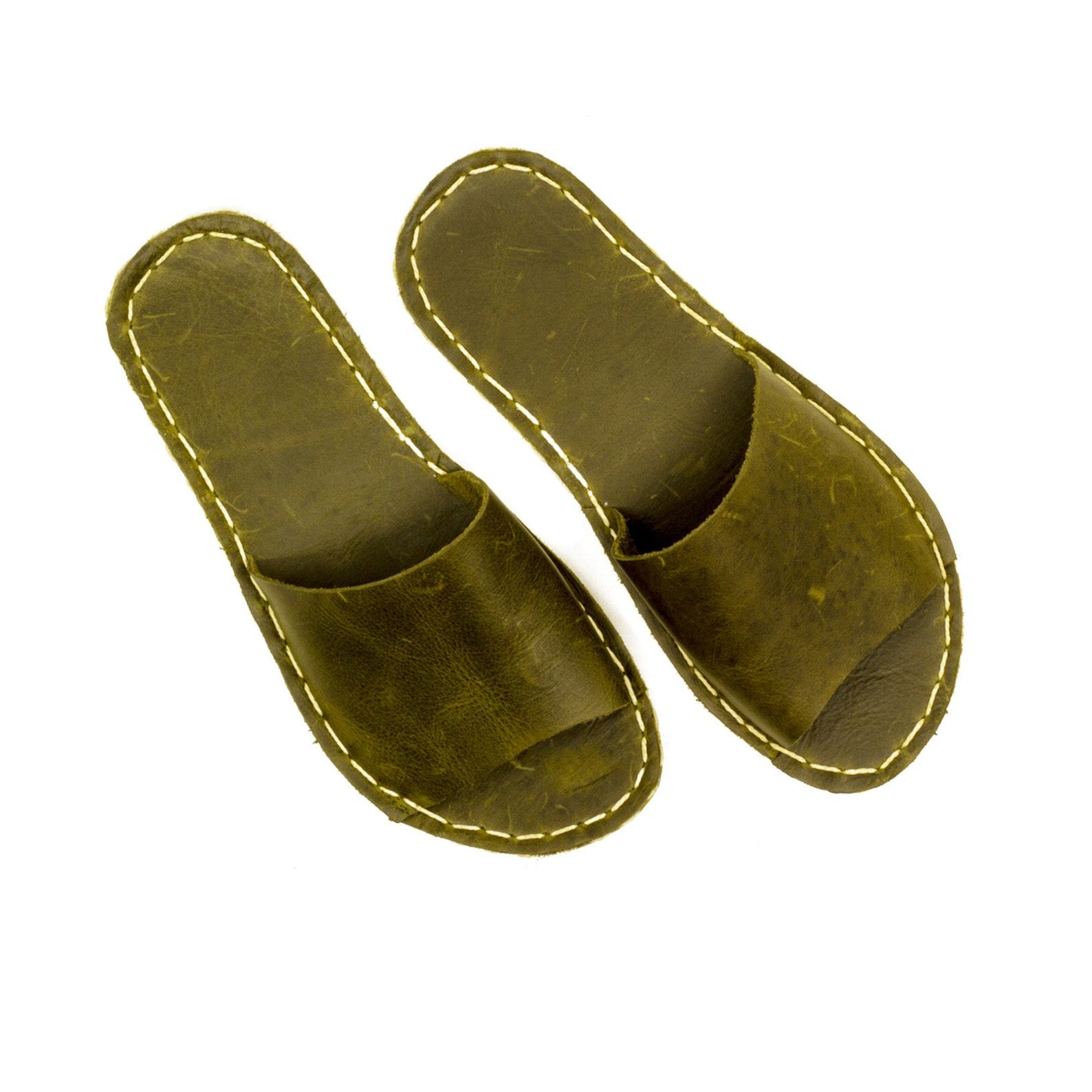 Handmade Green Leather Sandals for Men – Barefoot Style Tape Slippers