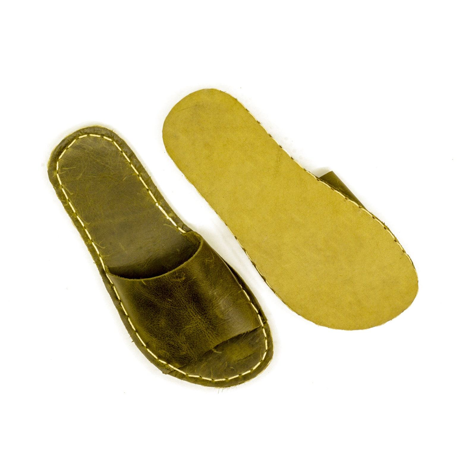 Handmade Green Leather Sandals for Men – Barefoot Style Tape Slippers